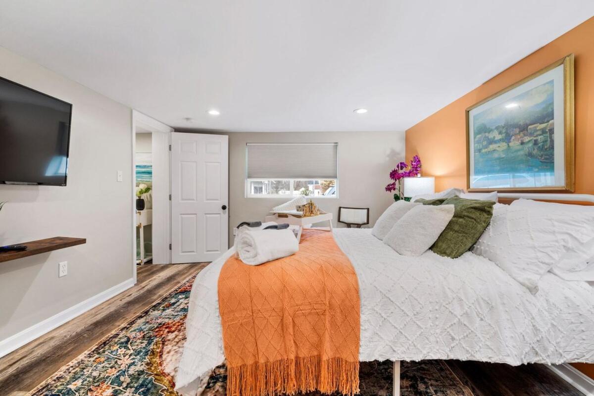 Island Gem-riverfront, Near Rmu Sportscenter-4 Br Pittsburgh